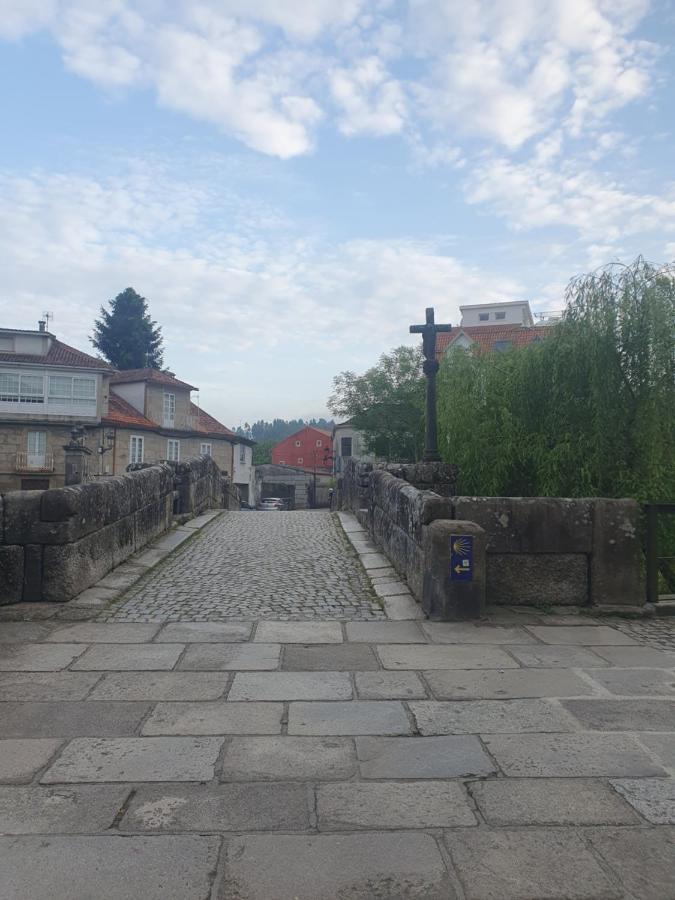 カルダス・デ・レイスAlojamiento Ponte Romanaアパートメント エクステリア 写真